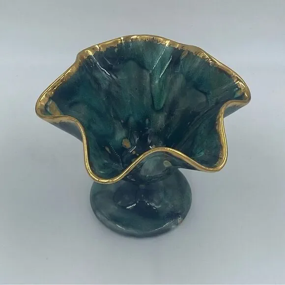 Vintage Ruffled Compote Bowl with Pedestal - Picture 2 of 4